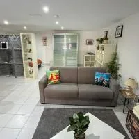 Studio 2-4 personnes, hotel u gradu Salleboeuf