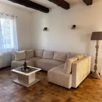 Vitrolles में, होटल LE ROCHER Spacieux F2 plein pied grande terrasse