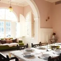 La Torre Retreat, хотел в Borredá