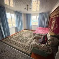 Baburs guest house, hotel di Orgochor