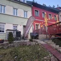 Apartmán U Vaňků، فندق في ياخيموف