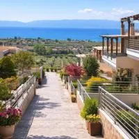 Sea View Panorama Garden Near Ofrinio, hotel Karianí városában