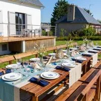A 800 m de la plage, Appartements de 3 à 9 chambres avec jardin, hotel in Erquy