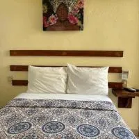 Casa Piedra Parada, хотел в Brisas de Zicatela