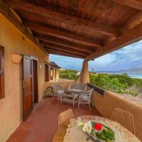 A charming accommodation surrounded by greenery, хотел в Стинтино
