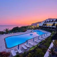 Caloura Hotel Resort โรงแรมในคาลัวรา
