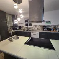 Brossard home2: Brossard şehrinde bir otel