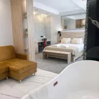 Hotel Ajax – hotel w mieście Janki