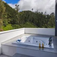 Mirador samsara Jacuzzi al aire libre 60 m2, מלון בלה קאלרה
