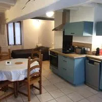 Appartement studio 2-4 personnes, готель у місті Saint-Germain-du-Puy