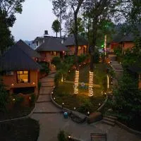 Kashmeeram Vythiri Wayanad Premium Pool Resort, מלון בVayittiri