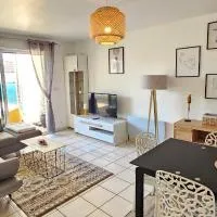 T4 lumineux, 2 jardins, plage à pied, Hotel in Châtelaillon-Plage