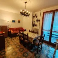 Grazioso appartamento in montagna, hotel em Balme