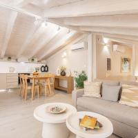 Pythagoreio Blue Street Upper Floor Apartment: Pythagorion şehrinde bir otel