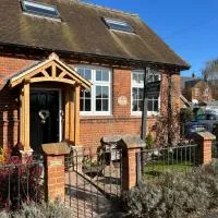 St Catherines Cottage The Old Schoolhouse, hotel a Long Melford