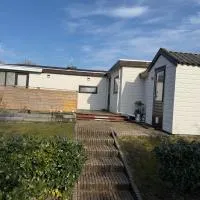 Chalet Makkum V10, ξενοδοχείο σε Makkum