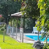 JACARANDÁ Chalés com piscina em São José da Serra MG, Hotel in Jaboticatubas