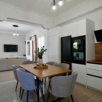 BellaDiAnna Apartment: S&ouml;mbeki şehrinde bir otel