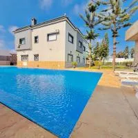 Villa Safaa Dar Bouazza、Dar Mouddeneのホテル