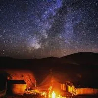 Sahara wild camping, hotell i Mhamid
