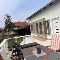 Ladislaus Garden Suites: Cegléd şehrinde bir otel