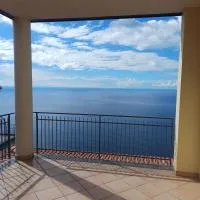 Nonna Elvira holiday house, хотел в Фуроре