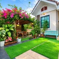 โฮมสเตย์บ้านญาติมุกดาหาร, hotel v mestu Ban Muang Ba