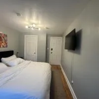 King Bed Near EWR Airport Smart TV Room 2, hotel i Irvington