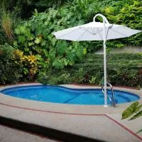 Casa Colibri Punta Leona piscina privada Playa Blanca y Mantas a un paso, hotel di Punta Leona