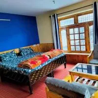 KC Homestay, hotel u gradu Sissu