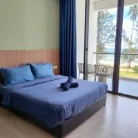 Sematan Roxy Beach Apartment, hotel di Sematan