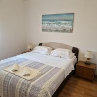 Mikuljan Apartments with Pool-5 min to Beach & Private Parking Included, hotelli Splitiss&auml;