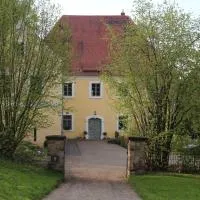 Gästehaus zum Pfarrlehen, hotel Harthában