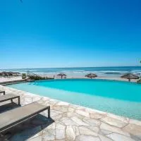 Mar y Sol 15th Floor 3BR 2 BA Condo with pool, hotell i Rosarito
