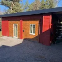 Villa Sandvik 4 beds only 70m from the lake, hotel en Stojby
