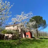 Les chambres de La Serre, hotel em Camarès