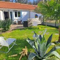 Maison avec terrasse et jardin, hotell sihtkohas Saint-Maixent-sur-Vie
