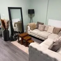 Petite Apartment in Denham – hotel w mieście Denham