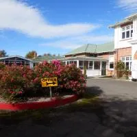 Thomas's Catlins Lodge and Camp Ground, ξενοδοχείο σε Owaka