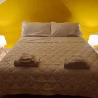 LA SUITE DEL DOGE - Suite Privata con Vasca, Ingresso Indipendente e Cromoterapia, hotel en Alessandria