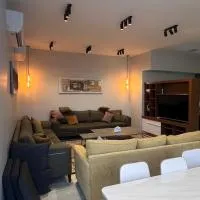 شالية موج 335, hotel v destinaci Dahrán