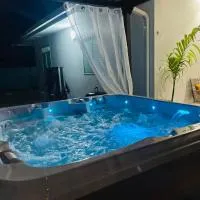 Villa de charme à Matoury，Matoury的飯店