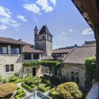 Mercure Figeac Viguier du Roy, hotel v mestu Figeac