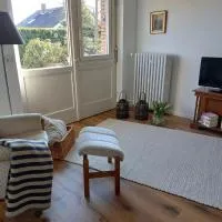 Haus Gotzbert I Wohnung UG I Nähe Klinikum I 40qm I 2 Zimmer I Küche I Bad I Garten I Terrasse, hotelli kohteessa Bad Hersfeld