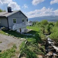 Leilighet på Bekkeli, Beito., хотел в Бейтостолен