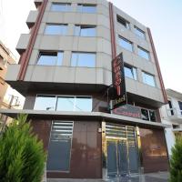 Carol Hotel, hotel in: Castella, Piraeus