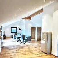 Moderne Wohnung mit Balkon auf dem Bauernhof, hotel Polling városában