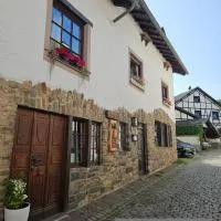 Haus am Burgturm Kronenburg, khách sạn ở Kronenburg