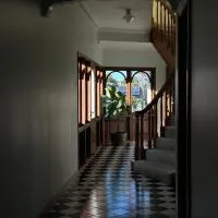 Melville House Bed and Breakfast، فندق في ليزمور