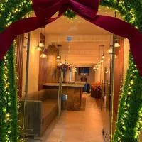Hotel Estevez, готель у місті Chinácota